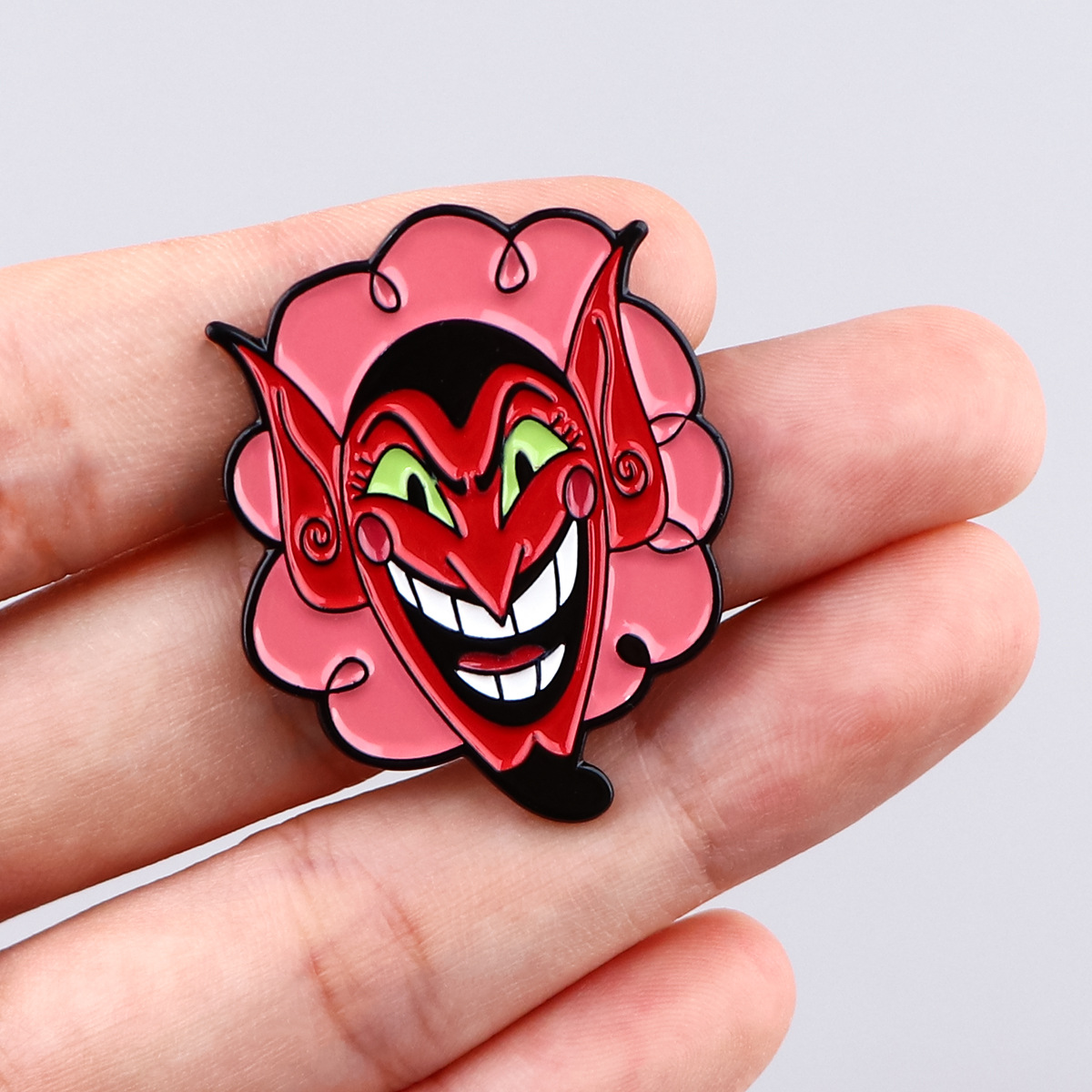 Lindo Broche de Aleación con D - Lapel Pin Enamel reseña y precio
